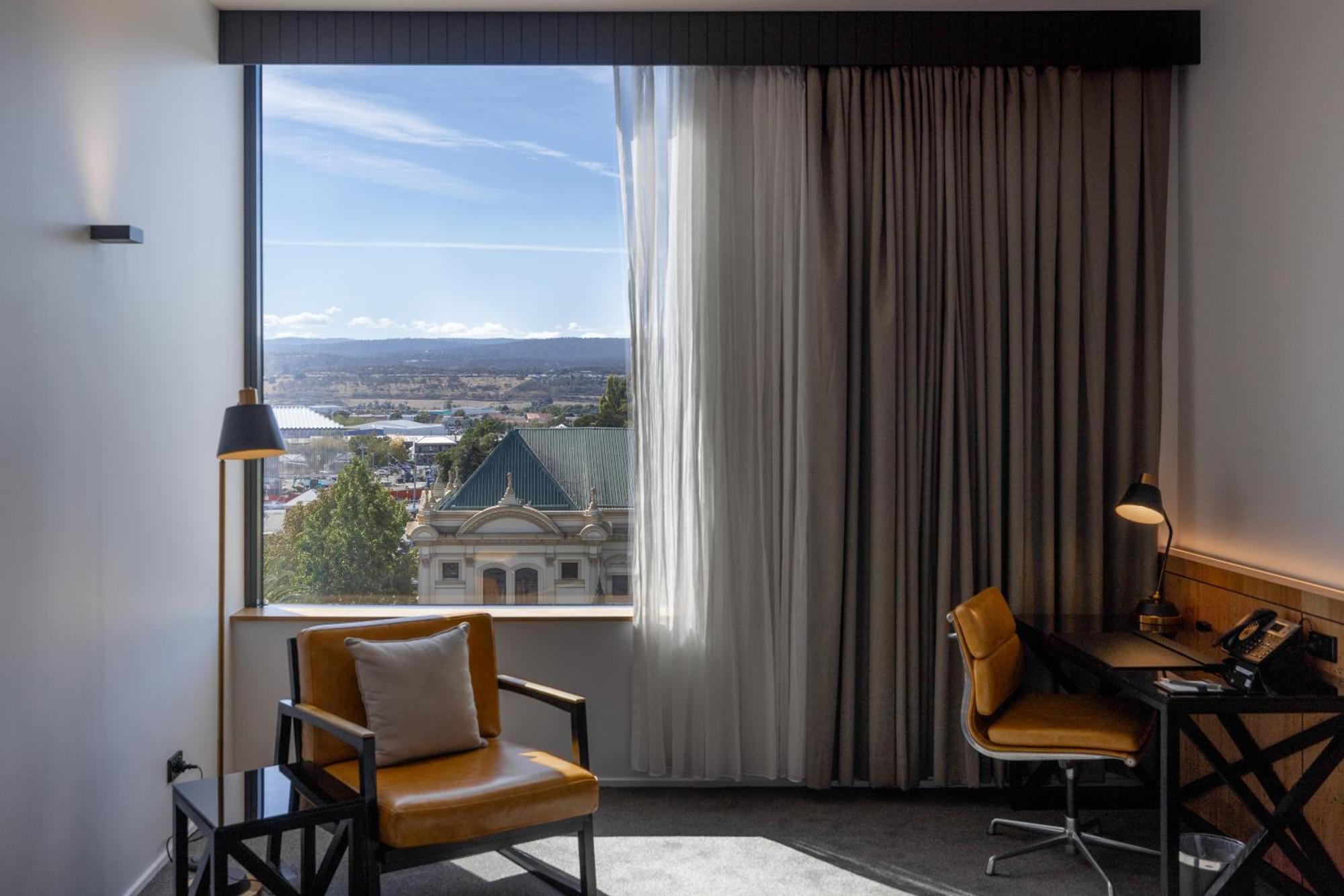 Hotel Verge لونسيستون المظهر الخارجي الصورة